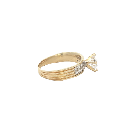 14 KARAT RING SIZE 7.5 WEIGHT: 3.5G : 4.8MM CZ SOL