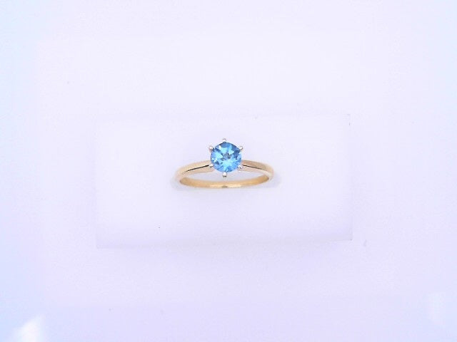 14 KARAT FASHION RING SIZE 6.5 WEIGHT: 1.8 : TOPAZ
