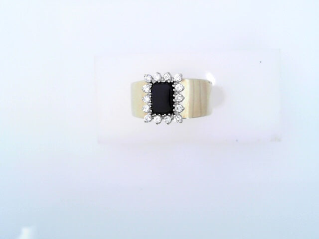 14 KARAT RING SIZE 6.5 WEIGHT: 4.1G
SIZE/ OTHER: