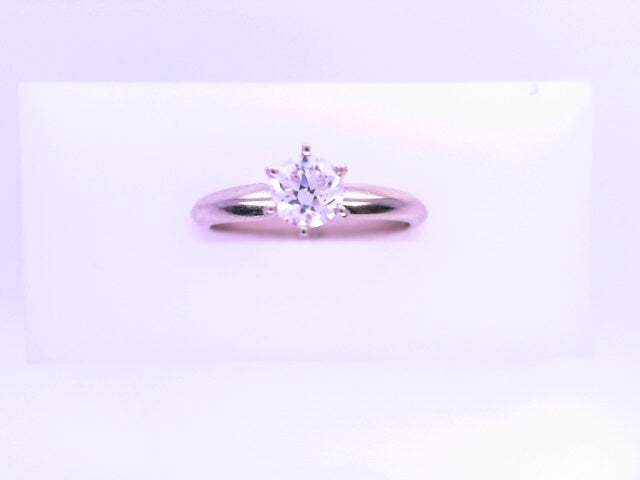 14 KARAT RING SIZE 6.75 WEIGHT: 2.4G : NATURAL DIA