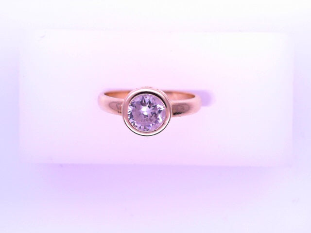 10 Karat Ring Size 5.75 Weight: 2.3G  CZ ROUND BEZ