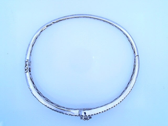 14 KARAT BRACELET WEIGHT: 13.6 : NATURAL DIAMOND B