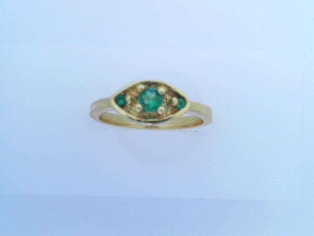 RING18K #6.5 THREE NATURAL EMERALDS 0.20ctw EYE LO