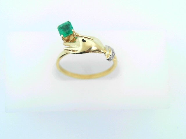 18 KARAT FASHION RING SIZE 6.25 WEIGHT: 2.9 : NATU