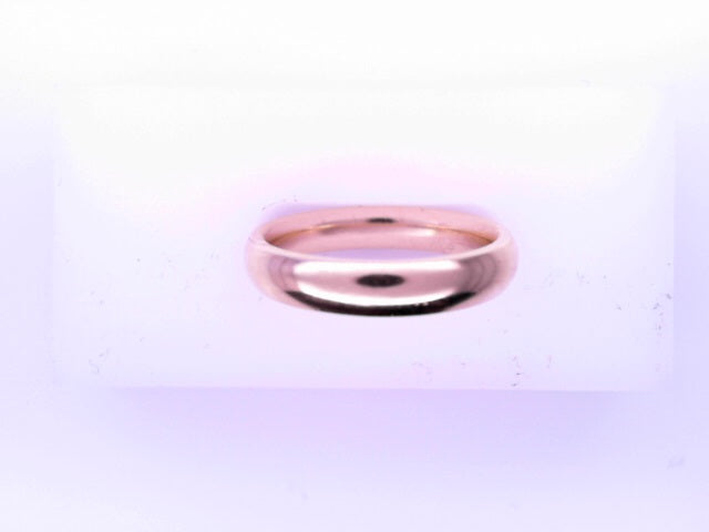 10 KARAT RING SIZE 7 WEIGHT: 4.9G : 3.6MM BAND