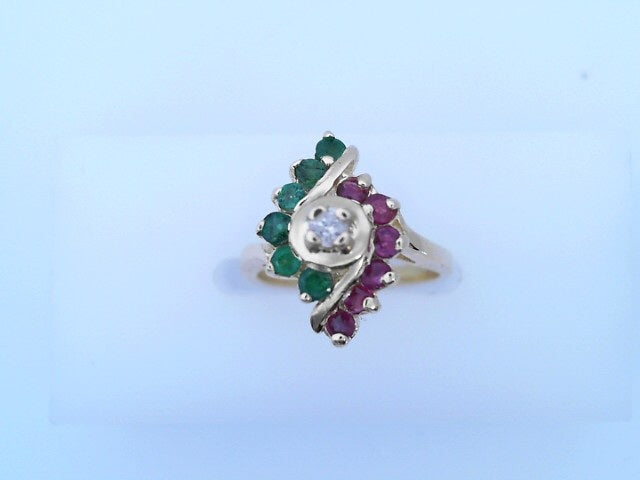 14 KARAT FASHION RING SIZE 4.75 WEIGHT: 3.9G : NAT