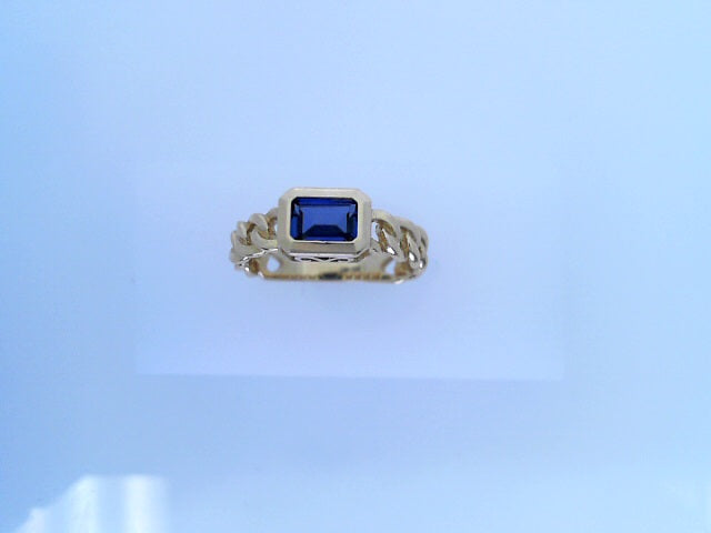 14 KARAT RING SIZE 7 WEIGHT: 3.4G
CZ BLUE BAGUETT