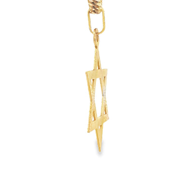 18 KARAT DIAMOND CUT CHARM WEIGHT: 2.3G SIZE/ OTHE