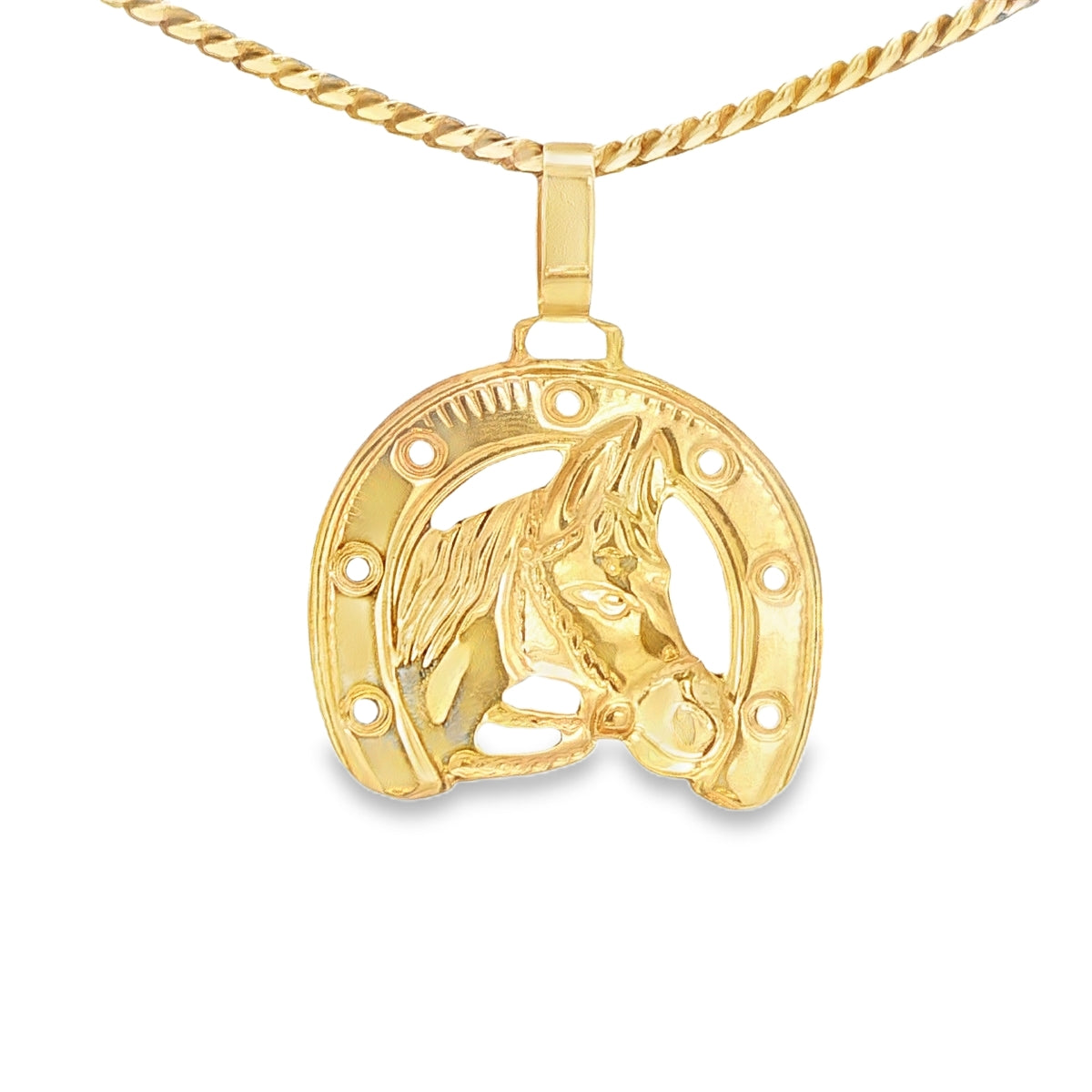 18 KARAT CHARM WEIGHT: 1.8G  HORSE SHOE WITH HORSE
