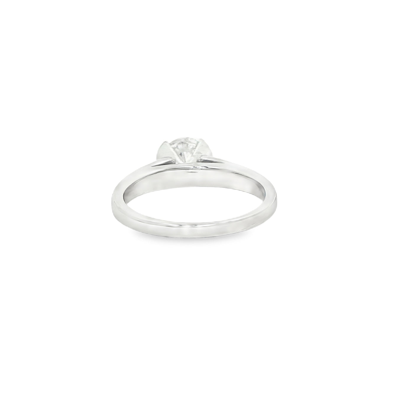 14 KARAT RING SIZE 8 WEIGHT: 4.6G : NATURAL DIAMON