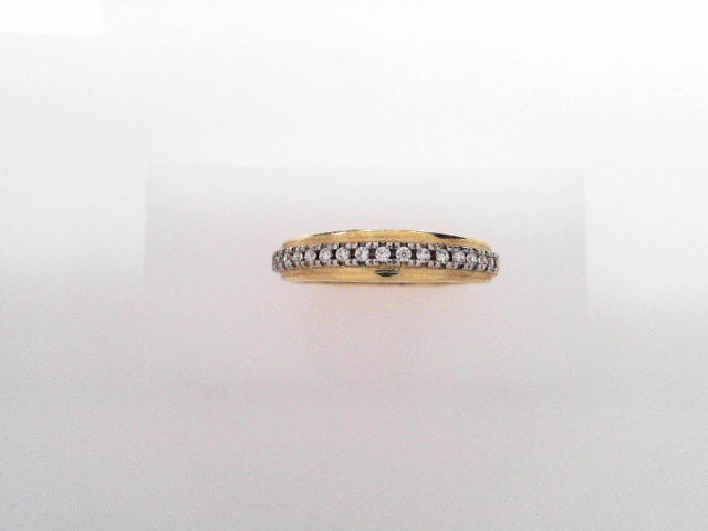 14 KARAT RING SIZE 10 WEIGHT: 3.3G
4.9MM CZ SINGL