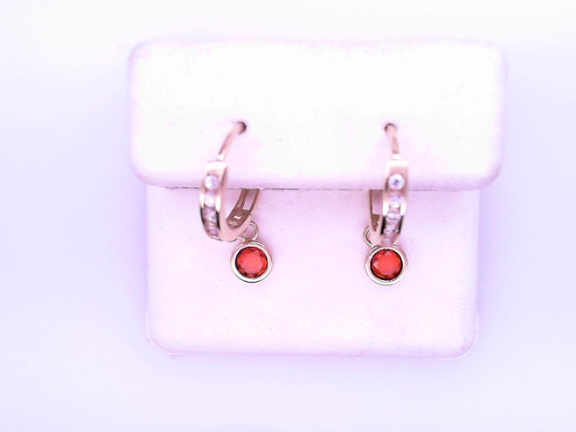 14 KARAT HUGGIE EARRINGS WEIGHT: 0.9G SIZE/ OTHER: