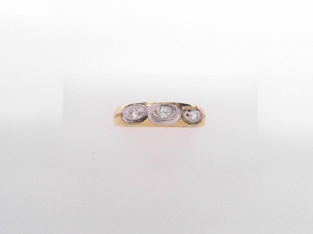 14 KARAT RING SIZE 10.25 WEIGHT: 3.2G
5.2MM CZ OV