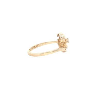 14 KARAT RING SIZE 6 WEIGHT: 2.8G : NATURRAL DIAMO