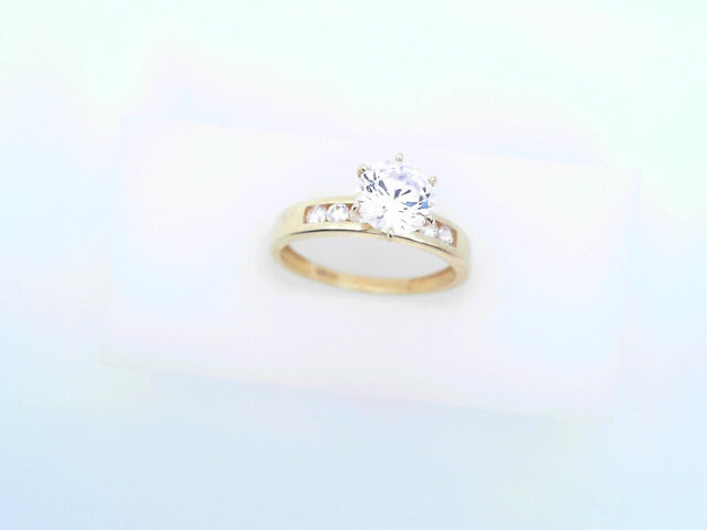 14 KARAT RING SIZE 7 WEIGHT: 2.5G
CZ SOLITAIRE RO