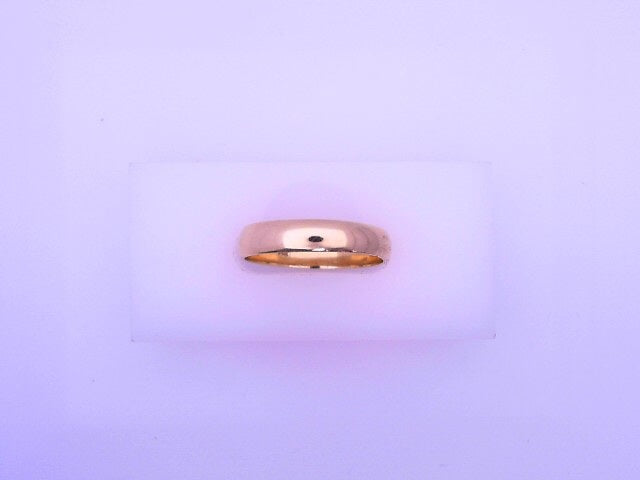 14 KARAT RING SIZE 5.25 WEIGHT: 2.1 : CZ RED OVAL