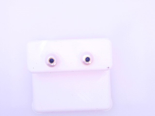 18 KARAT STUD EARRINGS WEIGHT: 0.5G : PINWHEEL TWO