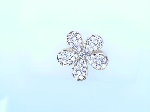 14 KARAT RING SIZE 7 WEIGHT: 4.8G
CZ FLOWER