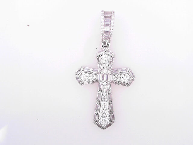 WHITE STERLING SILVER CHARM WEIGHT: 1.9G
SIZE/ OT