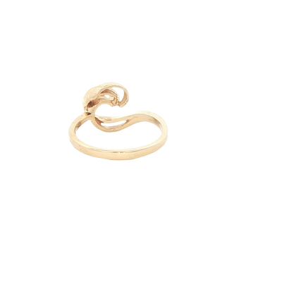 14 KARAT RING SIZE 6 WEIGHT: 2.8G : NATURRAL DIAMO