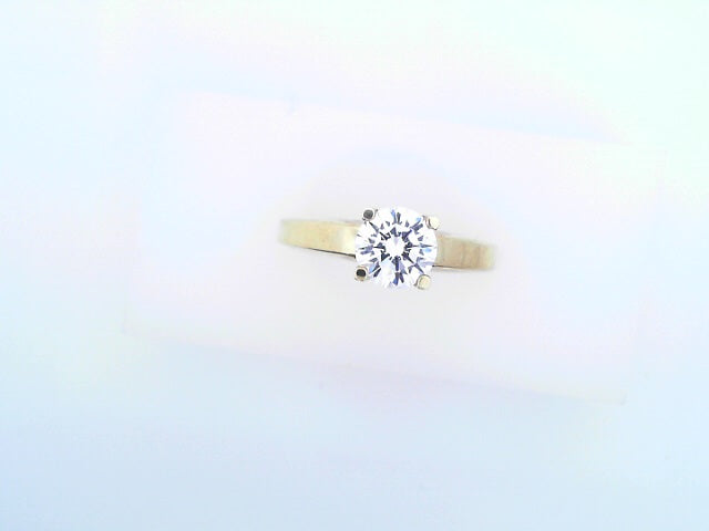 14 KARAT RING SIZE 7 WEIGHT: 3.2G
CZ SOLITAIRE RO