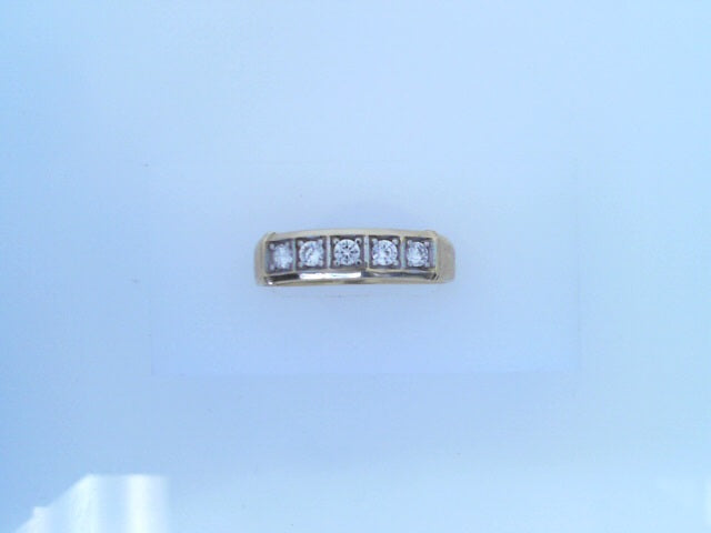 14 KARAT RING SIZE 10.5 WEIGHT: 3.7G
5MM CZ SINGL