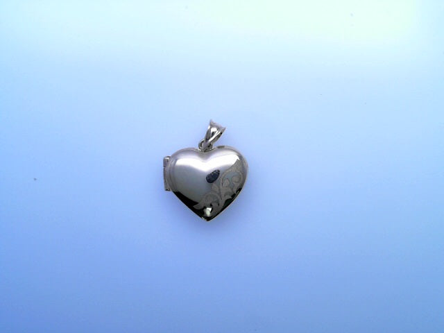 14K PENDENT 2.1G LOCKET HEART LOCKET FLOWER SCROLL