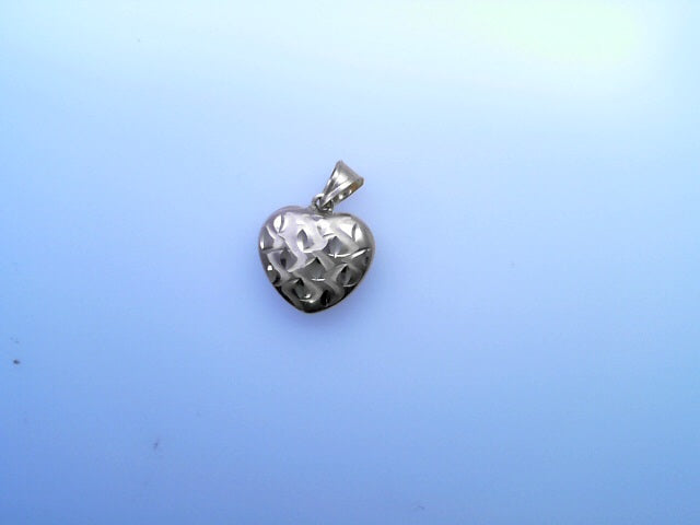 14K PENDENT  1.8G HEART DC   ETCHED PATTERN PUFF