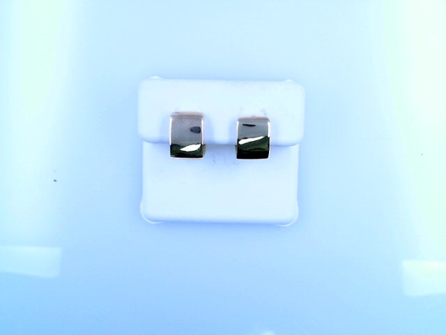 14KE  4.3G HUGGIE
 SQUARE SMALL
 POLISHED