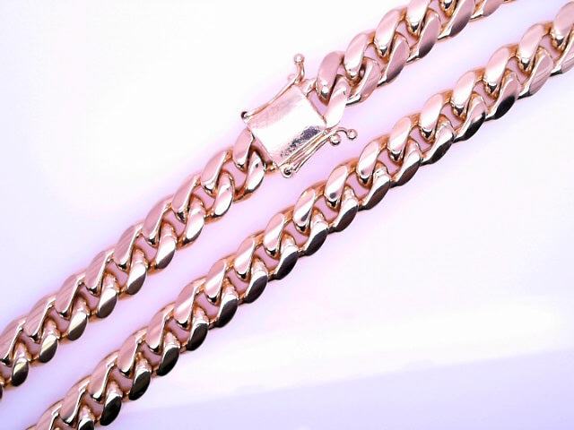 14 KARAT CUBAN MIAMI CHAIN LENGTH: 22
WEIGHT: 228