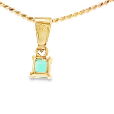 18 Karat Pendant Natural Emerald