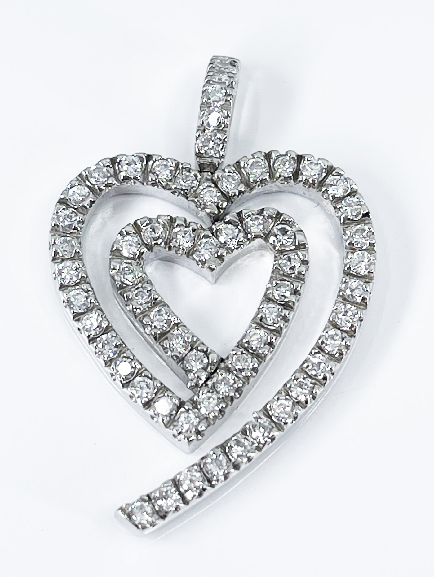 14KP W 4.7G Heart CZ HEART CENTER