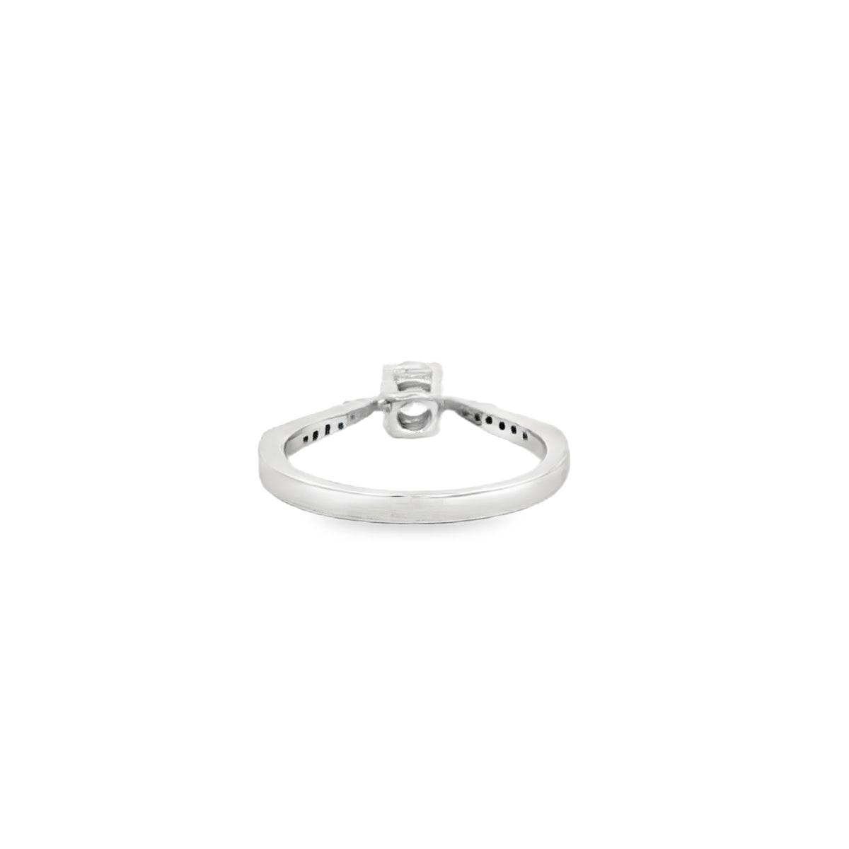 18 KARAT RING SIZE 6.5 NATURAL DIAMOND