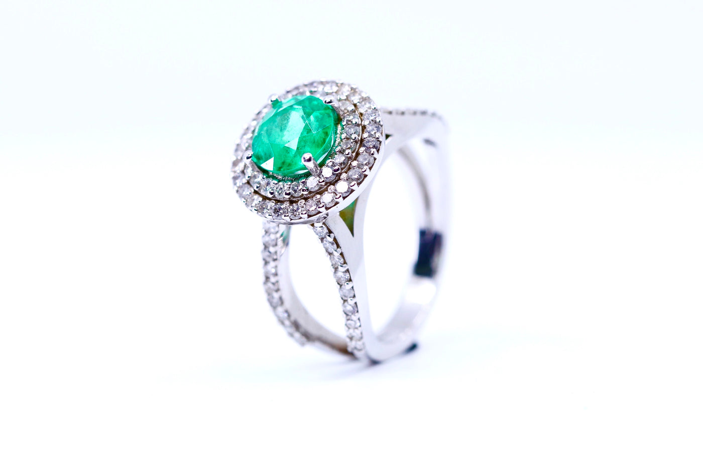 Emerald Ring 18k white gold and Diamond